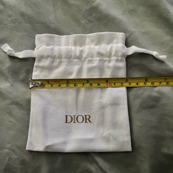 Dior White Drawstring dust bag - Picture 2 of 3